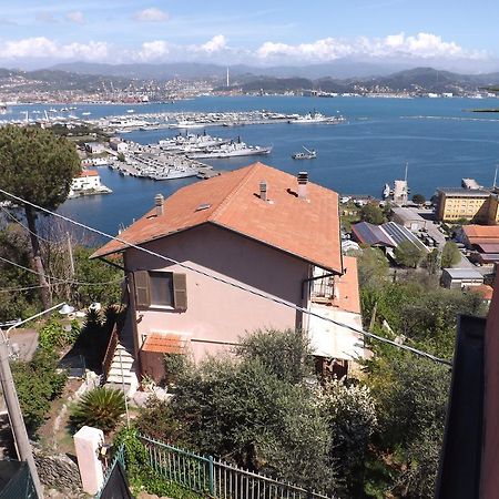 Tre Pini Apartment Специя Екстериор снимка