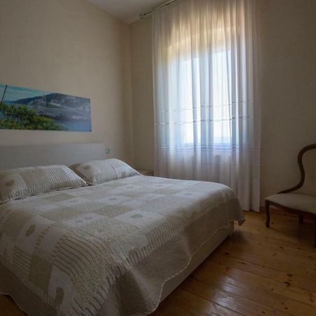 Tre Pini Apartment Специя Екстериор снимка
